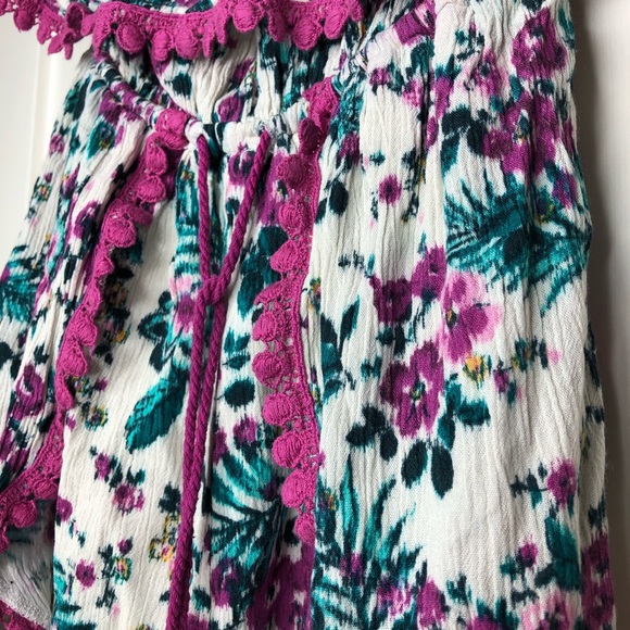 Floral Strapless Romper - Picture 2 of 3